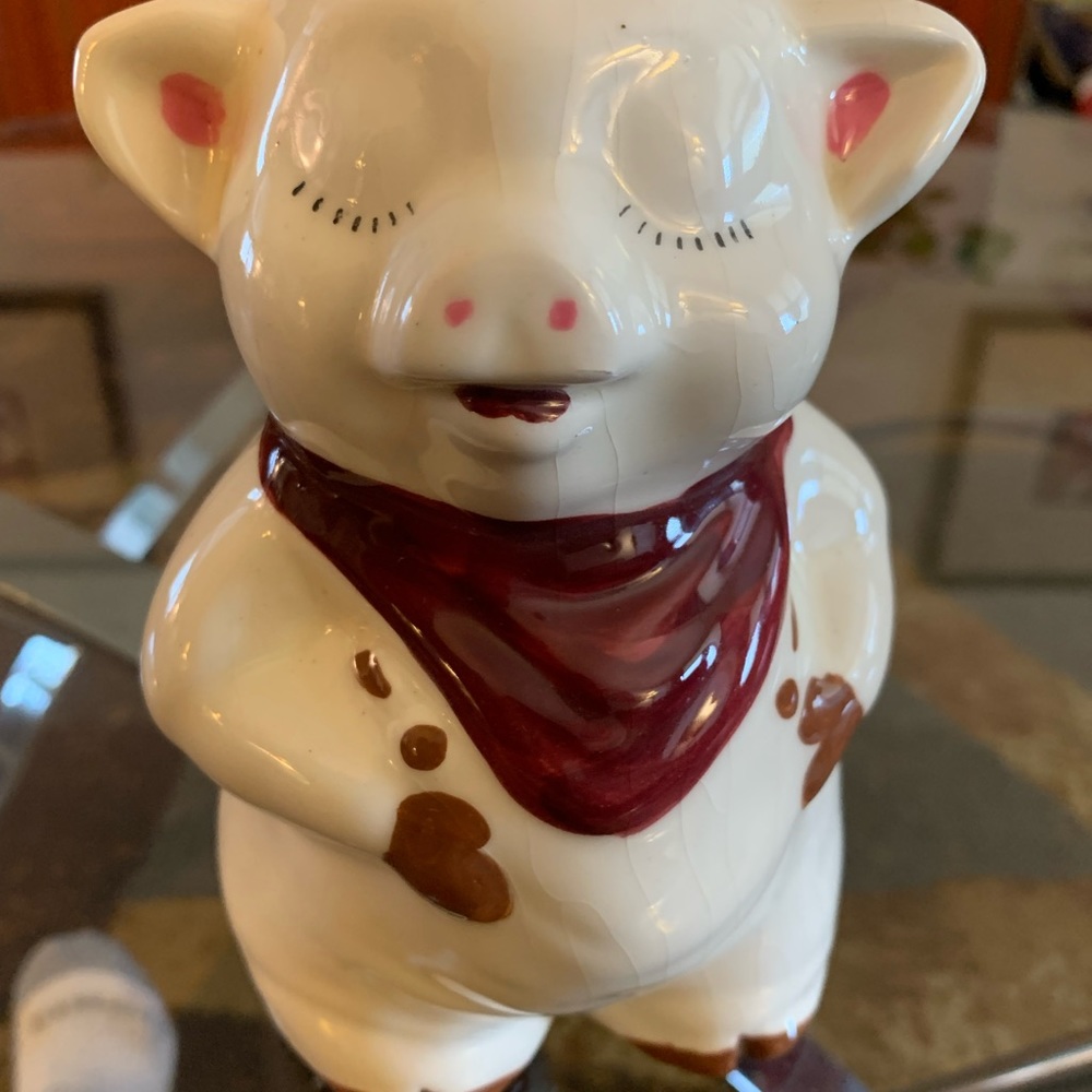 Vintage reproduction of Shawnee piggy bank